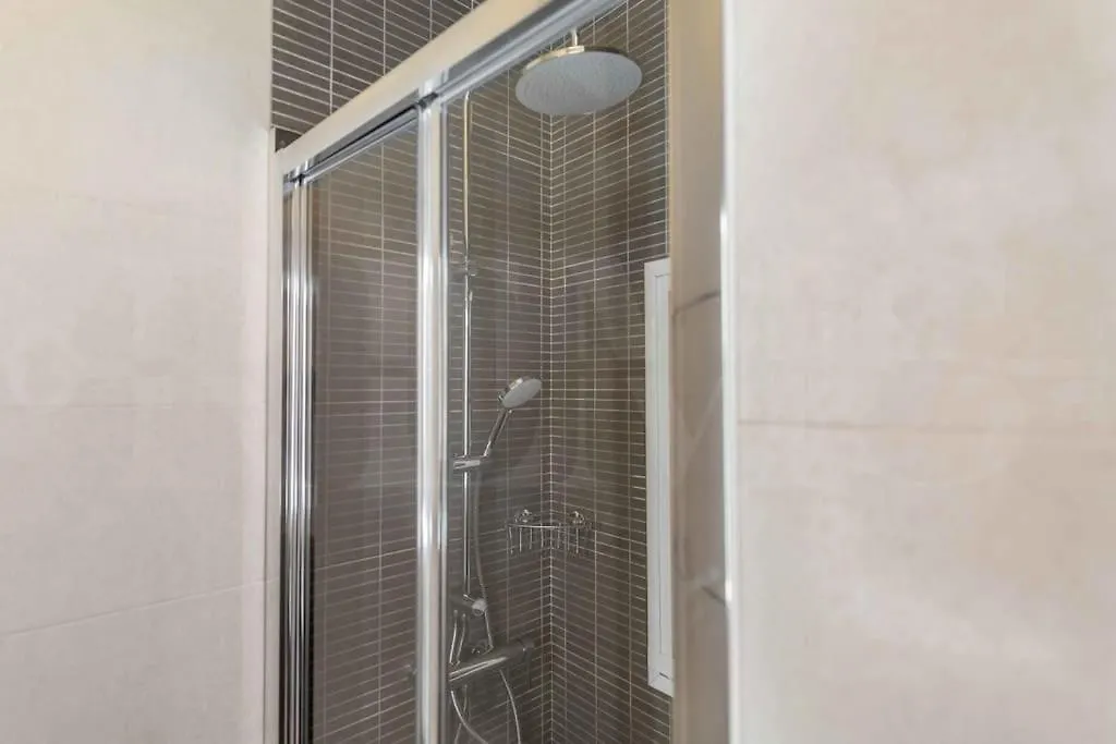 Central & Authentic Apartment With Balcony By Rems Malaga