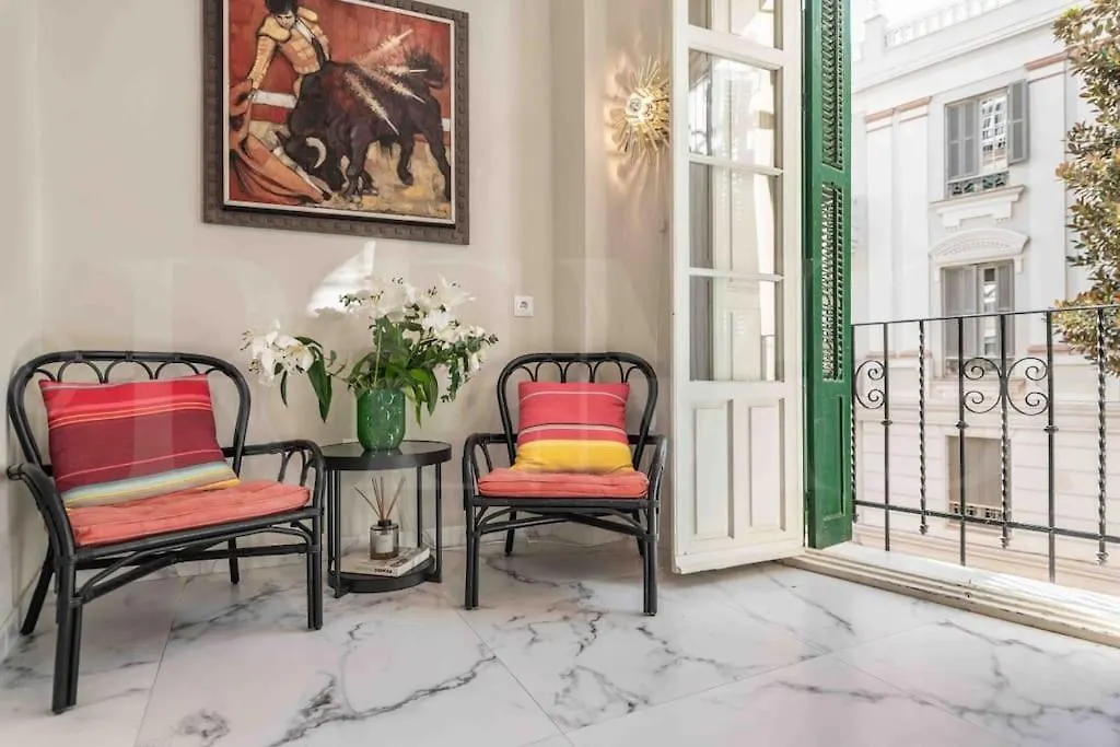 Central & Authentic Apartment With Balcony By Rems Malaga
